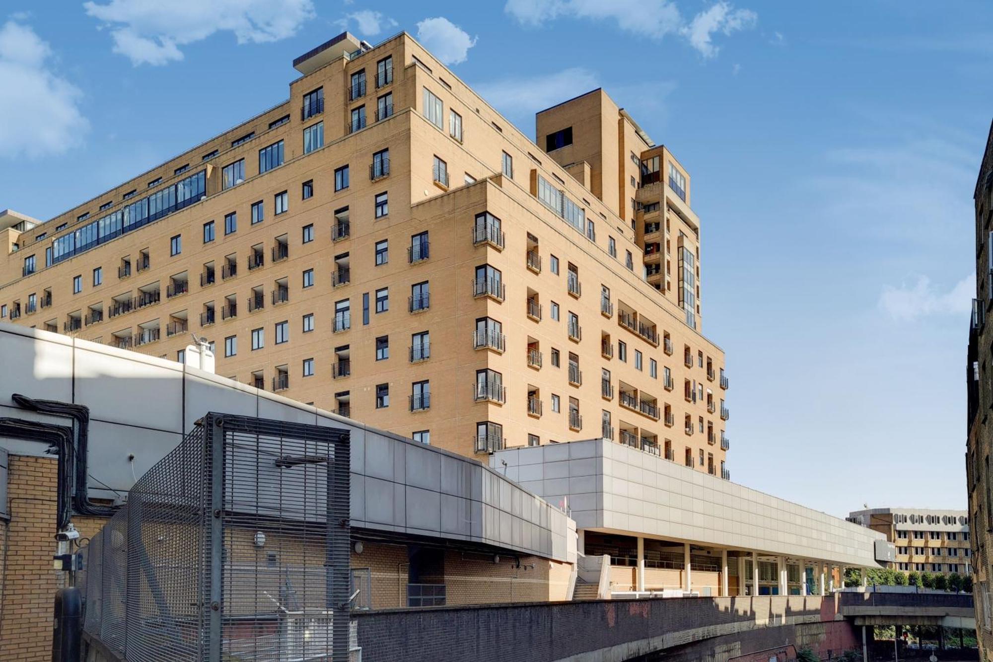 South Kensington - Point West Residences Лондон Экстерьер фото