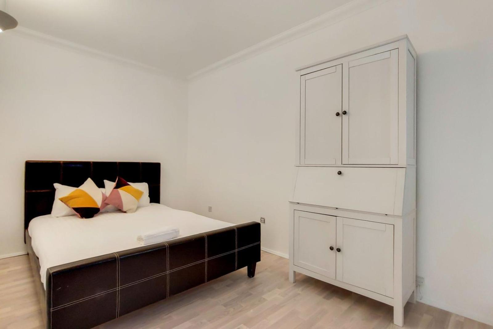 South Kensington - Point West Residences Лондон Экстерьер фото
