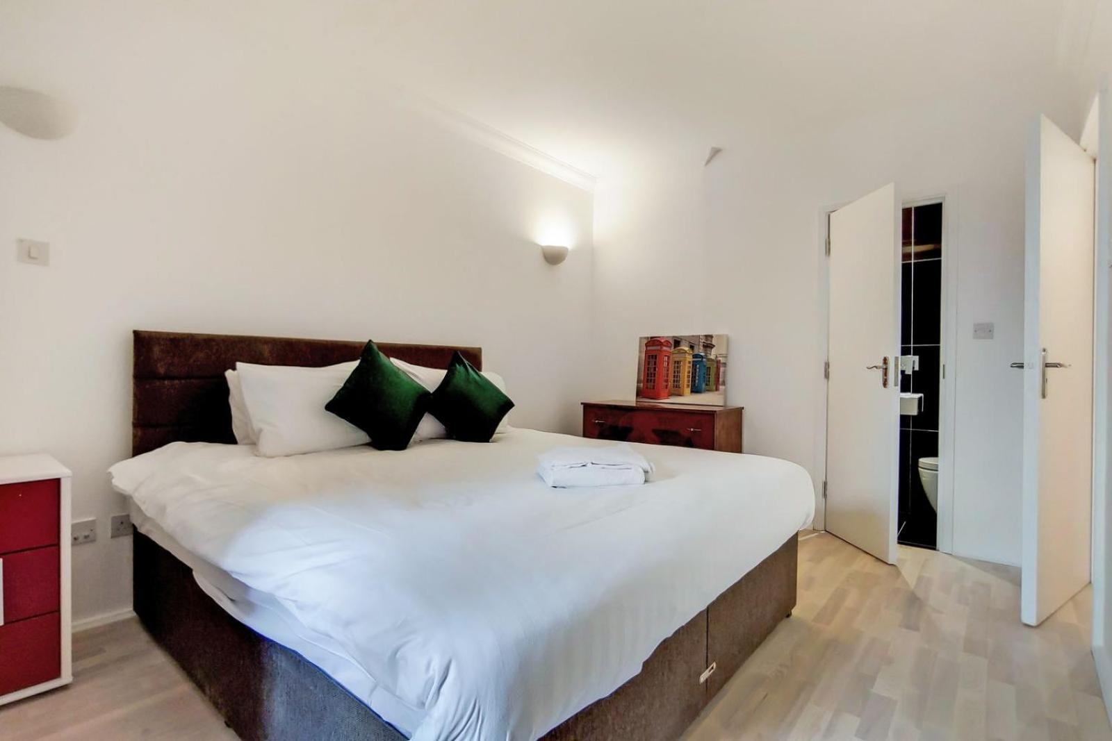 South Kensington - Point West Residences Лондон Экстерьер фото